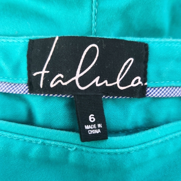 Aritzia Talula Turquoise Side Button Shorts - Size 6 - Picture 4 of 6